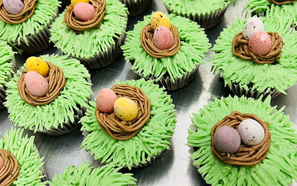 easter cup cakes